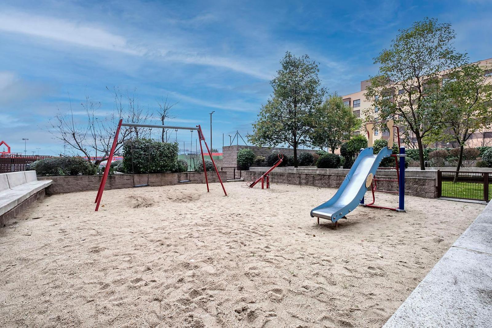 Apartamento Wanda Ifema Con Parking Y Piscina Madri Exterior foto